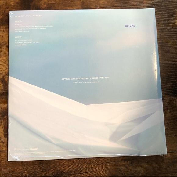 Sold ❗️More available! NEW! SEALED! NAYEON - IM NAYEON (Target Exclusive, Vinyl) - Picture 5 of 7